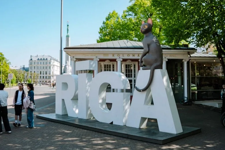 The most Insta-worthy spots in Riga - "Flow" animals