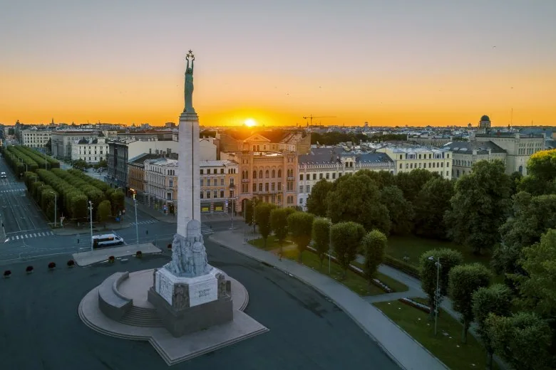 Tūristu plūsma Rīgā pirmajā pusgadā turpina pozitīvu tendenci, sasniedzot 12,4% pieaugumu: TOP tirgi – Lielbritānija, Norvēģija un Zviedrija