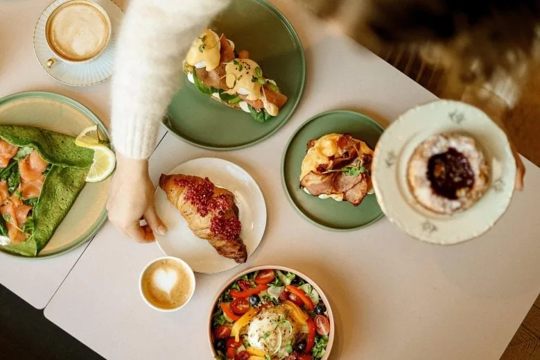 Brokastis un brančs Rīgā - KŪŪK cafe & lounge