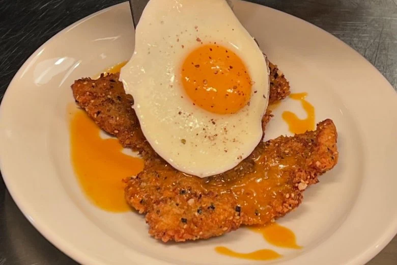 Jaunas vietas pilsētā - Yolkhaüs