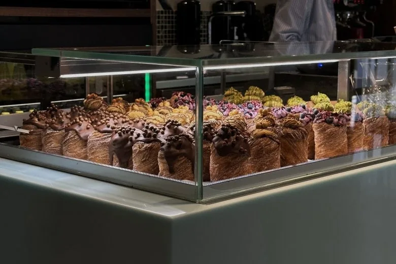 Bakeries in Riga - Cruffins