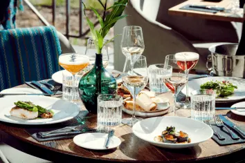 Restaurant Kolonāde. Mūsu stāsti...