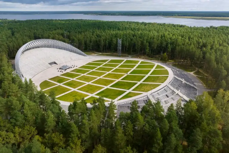 Große Freilichtbühne im Mežaparks (Waldpark) - Große Freilichtbühne im Mežaparks (Waldpark)