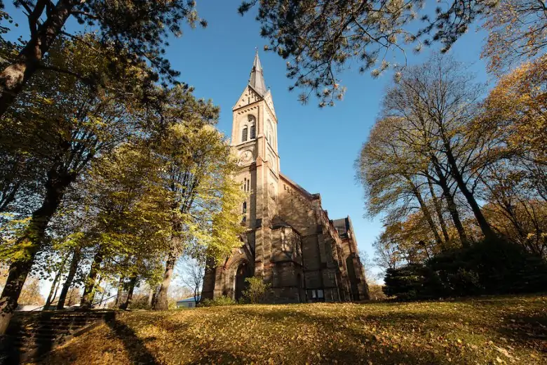 Pārdaugava teejuht - Riia Luterikirik (Torņakalnsi kirik)