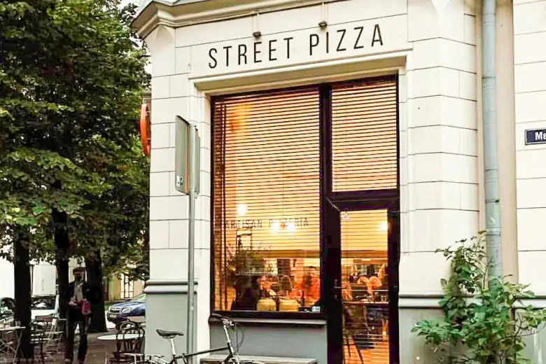 Pārdaugava teejuht - Street Pizza