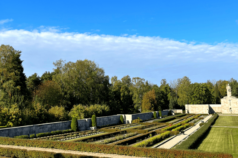 Riga cemetery guide - Riga Brethren Cemetery