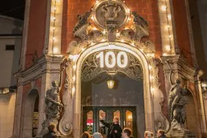 Führungen durch das Filmtheater "Splendid Palace" (auf Englisch)