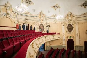 Führungen durch das Filmtheater "Splendid Palace" (auf Englisch)