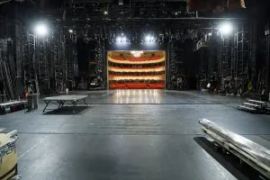 Ekskursija Latvijas Nacionālās Operas ēkā (latviski)
