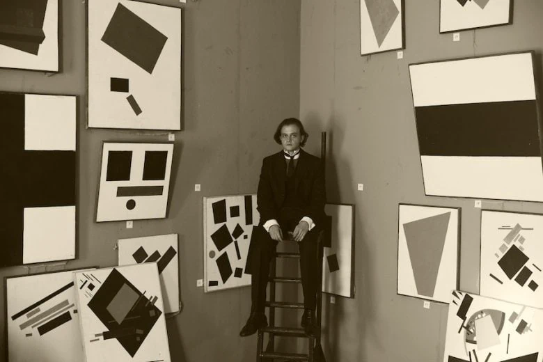 Kunstabend "Malewitsch 360°: Film, Ausstellung, Vortrag" - Kunstabend "Malewitsch 360°: Film, Ausstellung, Vortrag"