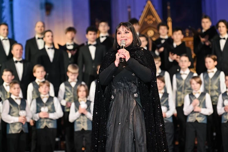 Inese Galante un draugi ar koncertu "Ziemassvētku prelūdija" - Inese Galante un draugi ar koncertu "Ziemassvētku prelūdija"