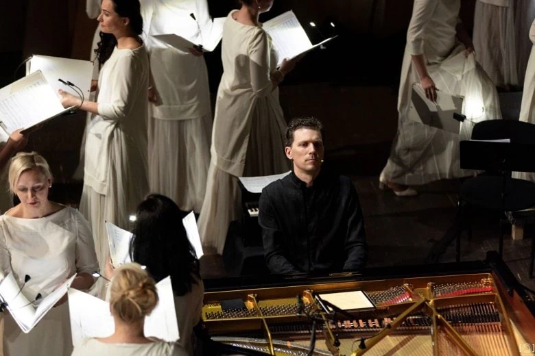 Zariņš, Māris Sirmais und der Staatschor „Latvija“ - Zariņš, Māris Sirmais und der Staatschor „Latvija“