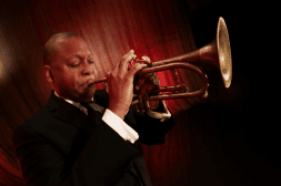Festival „Pink Noise Riga“. Jazz at Lincoln Center Orchestra mit Wynton Marsalis