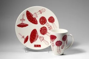 Porcelain exhibition ‘Decal’