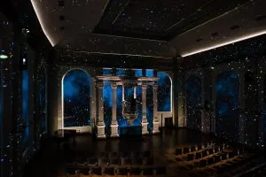 Interlude multimediāla gaismas izrāde