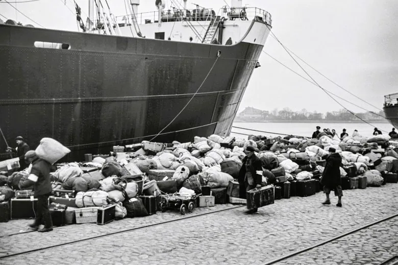 Ausstellung  „Die Umsiedlung der Deutschbalten: Zufällig entdeckte Fotodokumente von 1939. Private Sammlung von Valdis Gavars“ - Ausstellung  „Die Umsiedlung der Deutschbalten: Zufällig entdeckte Fotodokumente von 1939. Private Sammlung von Valdis Gavars“
