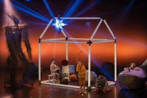 Opera visai ģimenei "Amāls un nakts viesi"