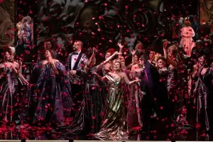 Opera "Adriāna Lekuvrēra"