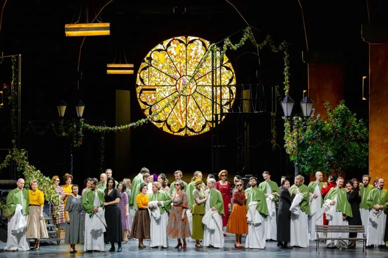 Opera "Zemnieka gods. Pajaci"