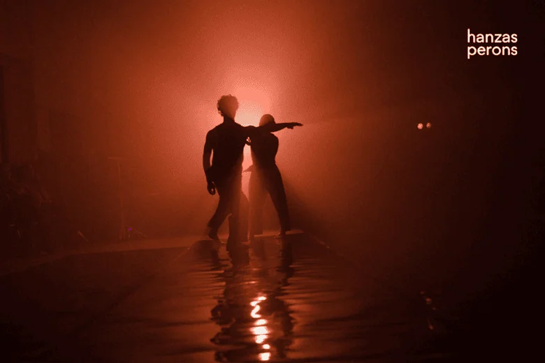 Oblicus. Dejas izrāde Hanzas Peronā - Oblicus. Dejas izrāde Hanzas Peronā