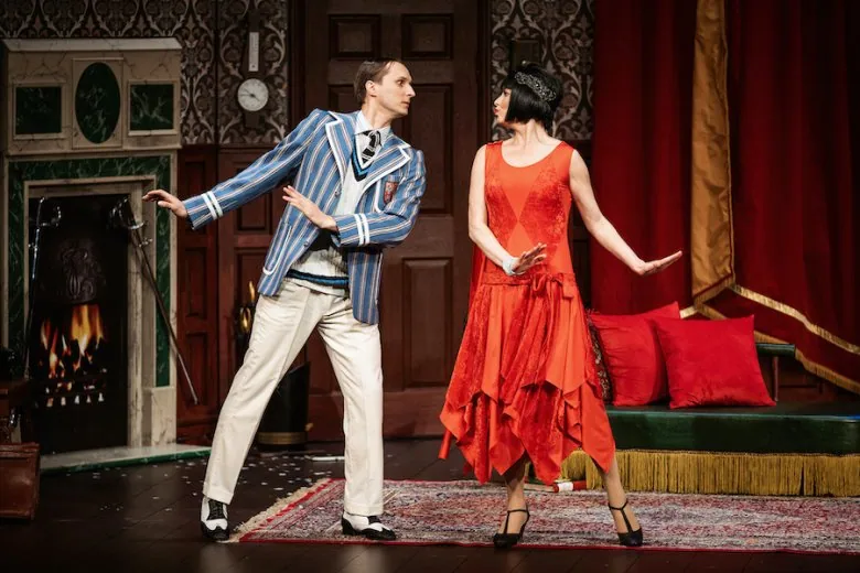 "The Play That Goes Wrong" - "The Play That Goes Wrong"