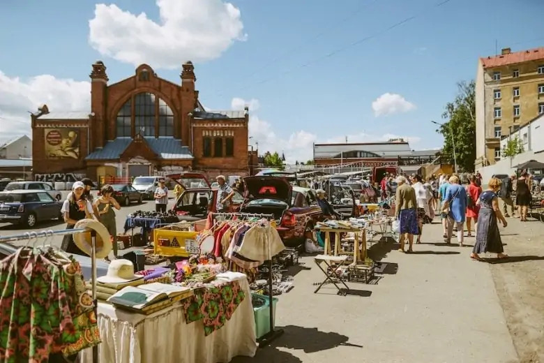 "Krāminieks" flea market at Āgenskalns market - "Krāminieks" flea market at Āgenskalns market