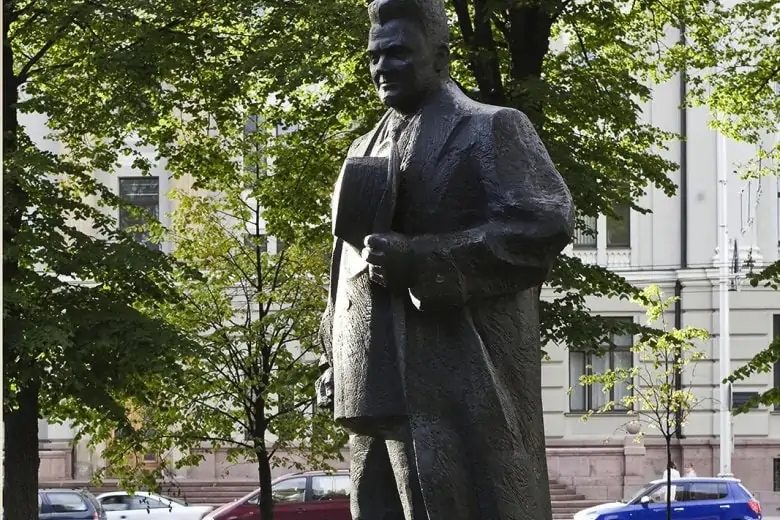 Monument to former Latvian President Kārlis Ulmanis - Monument to former Latvian President Kārlis Ulmanis
