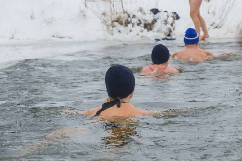 Winterbaden in Riga - Ķīšezers
