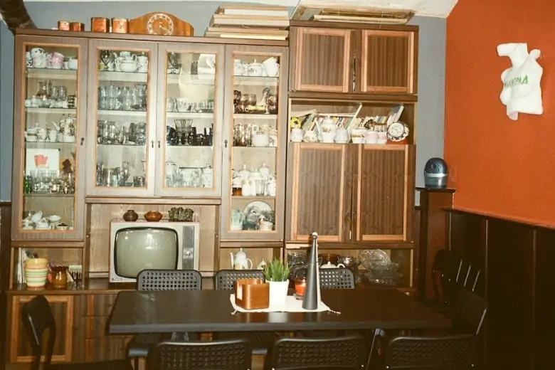 Soviet heritage in Riga - Café Leningrad