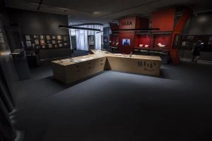 Sommermontage in der Nationalbibliothek von Lettland 