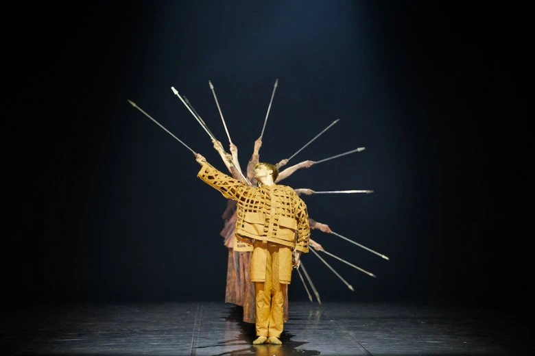 Ballett "Hamlet. Erzähl mir (keine) Märchen" - Ballett "Hamlet. Erzähl mir (keine) Märchen"